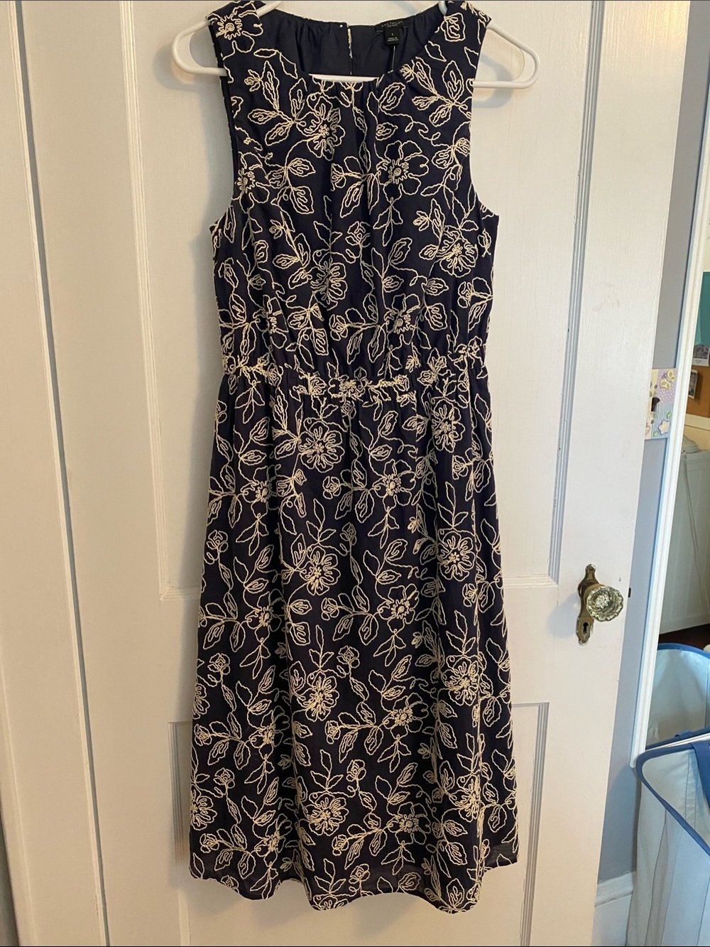 Ann Taylor Factory Navy Floral-Outline Midi Dress